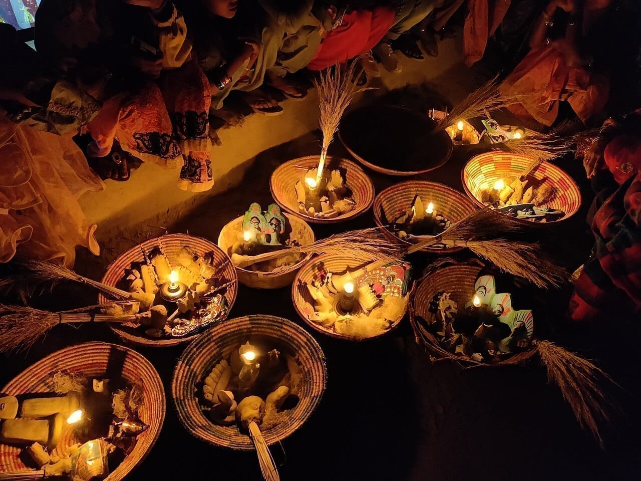 Clay birds and idols made for the Sama-Chakeva festival