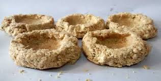 Tilkut, a sesame-jaggery sweet