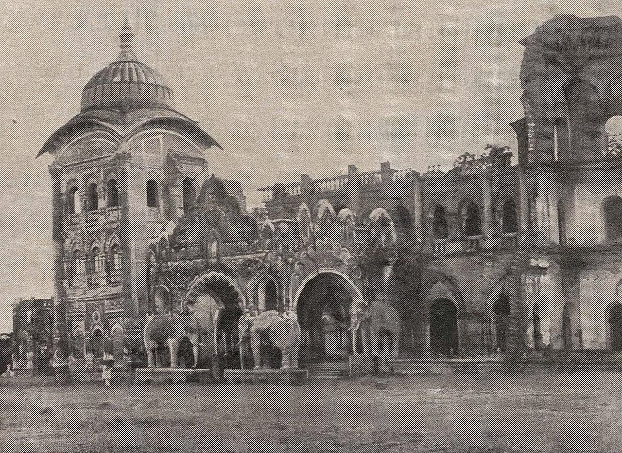 The old Darbhanga Raj palace, damaged in the 1934 earthquake